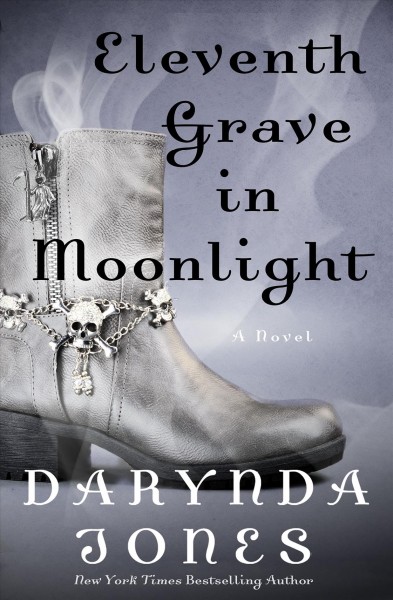Eleventh grave in moonlight / Darynda Jones.